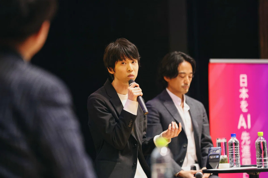 Takuya Kawai speaking